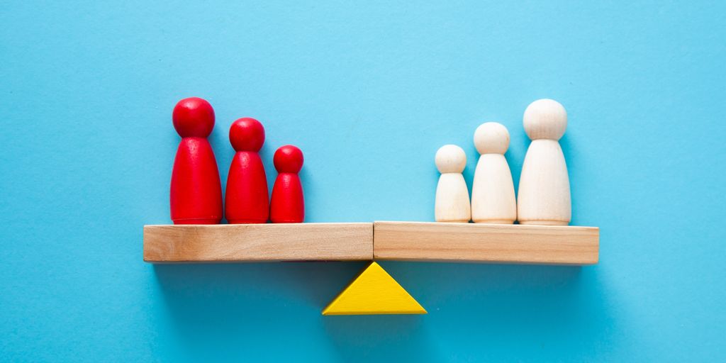 Bitrix24 vs. Salesforce: Comparing AI Capabilities in CRM