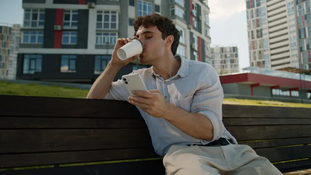 Remote Work on Mobile: 8 Ways to Stay Connected Without Desktop Access Remote Work on Mobile: 8 Ways to Stay Connected Without Desktop Access