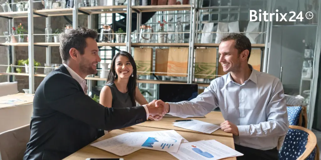 How to Sell Across Platforms with Centralized Ecommerce Operations in 7 Steps