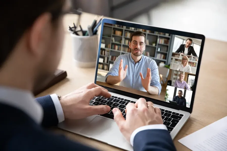 Choosing the Right Collaboration Platform: Bitrix24 vs. Confluence