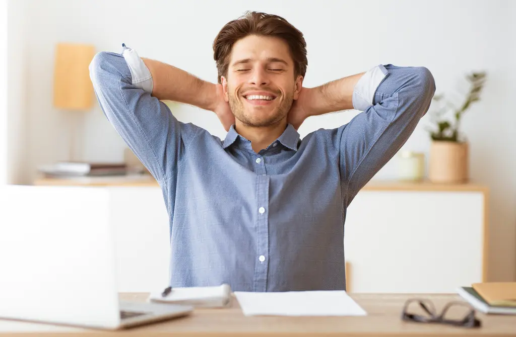 Top Tools for Enhancing Employee Engagement in Hybrid Work Environments