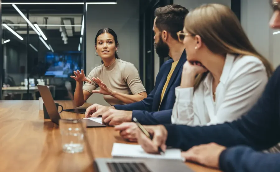 12 Powerful Tips on How to Work Well in a Group Project