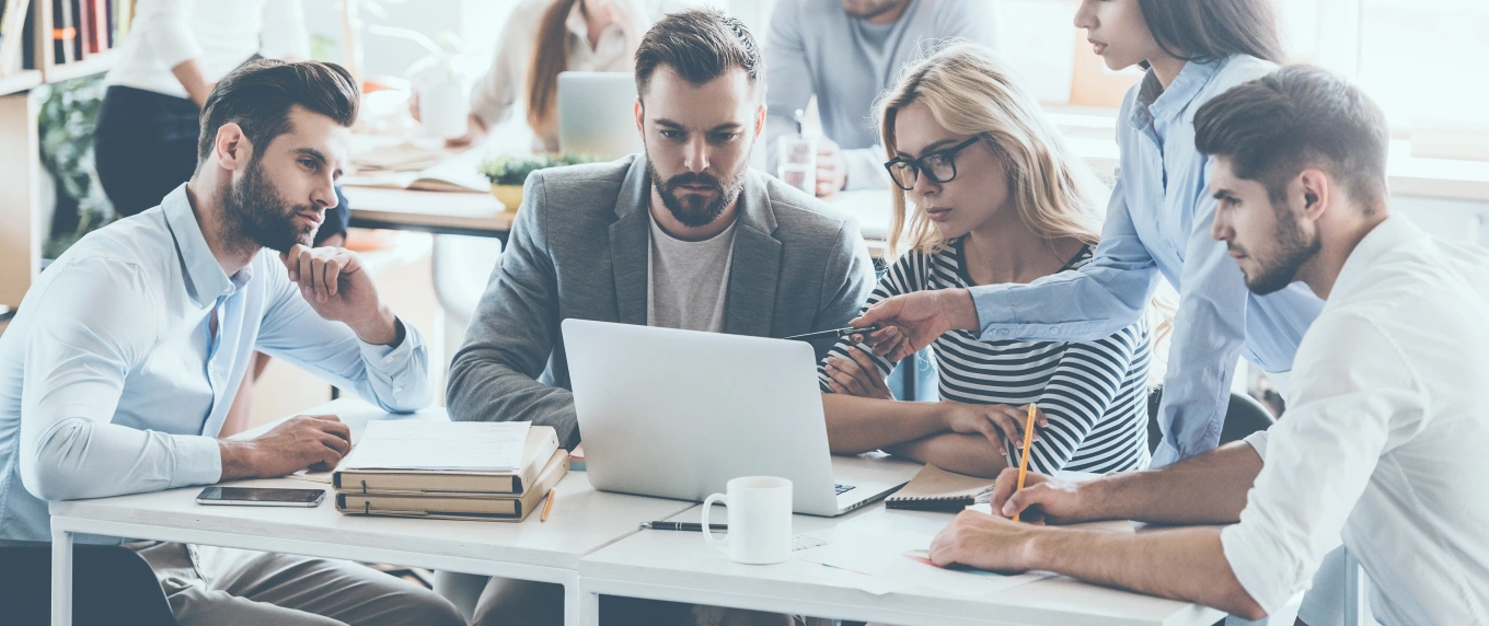 Bitrix24 vs BambooHR